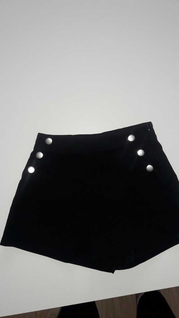 Krótkie szorty czarne z diagonalu H&M 34