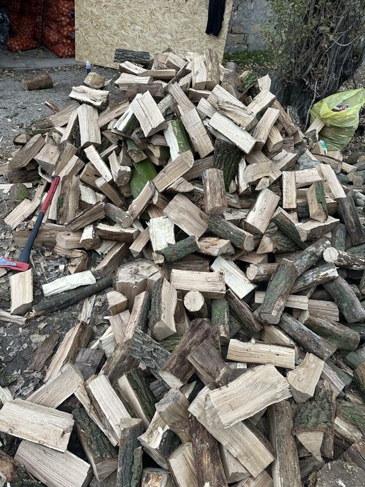 Дрова колотые дуб , граб