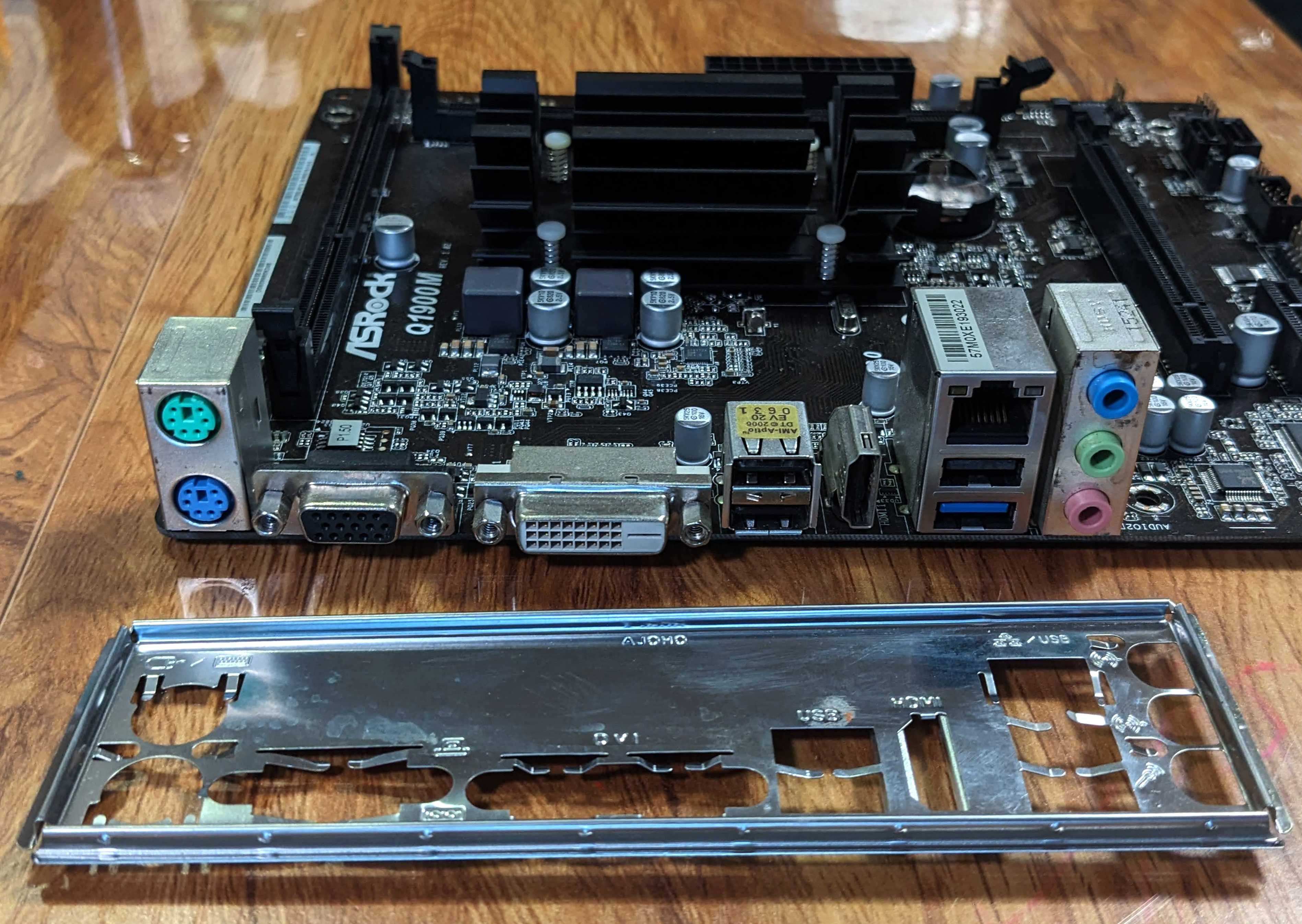 Asrock Q1900M Celeron J1900M материнкська плата з процесором  4 ядра