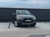 Mitsubishi Outlander 4x4, full, skóry, 7 miejsc, subwoofer, bezklucz, webasto