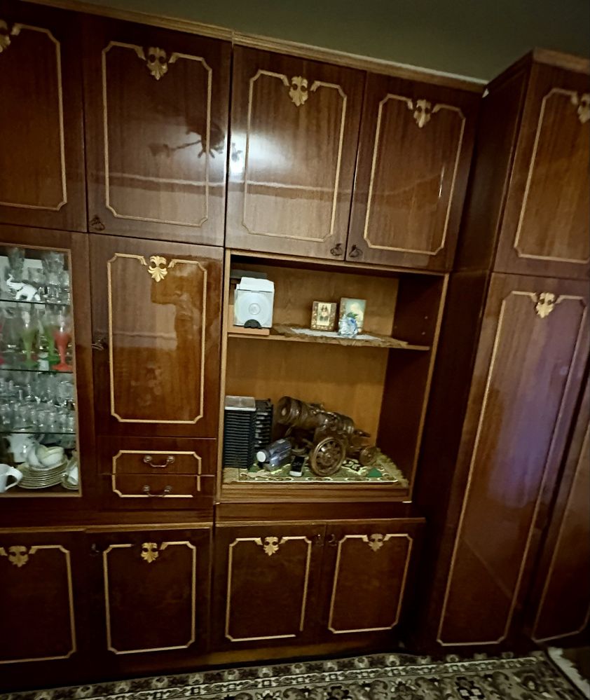 Стінка у вітальню терміновий продаж