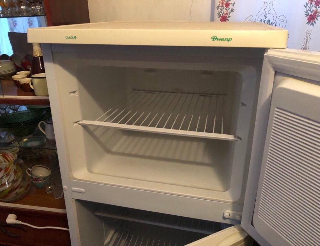 Холодильник в хорошому стані