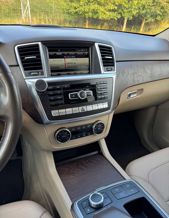 Mercedes-Benz ML      2015