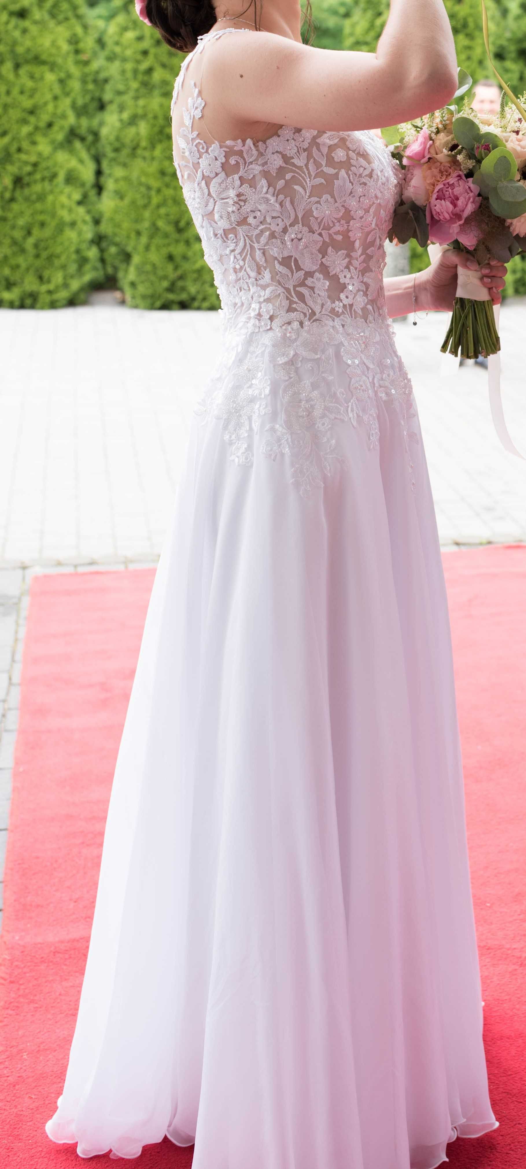 Biała suknia ślubna, model Rihanna