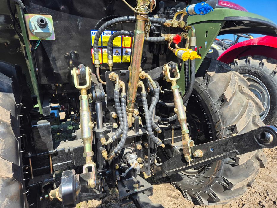 Трактор с кабиной Кентавр 404 SCU новый кузов