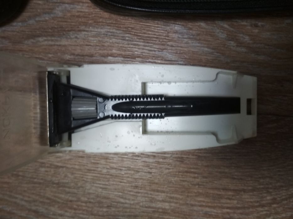 Дорожный набор с бритвой Искра.