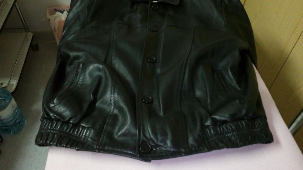 Blusão de homem em pele genuína