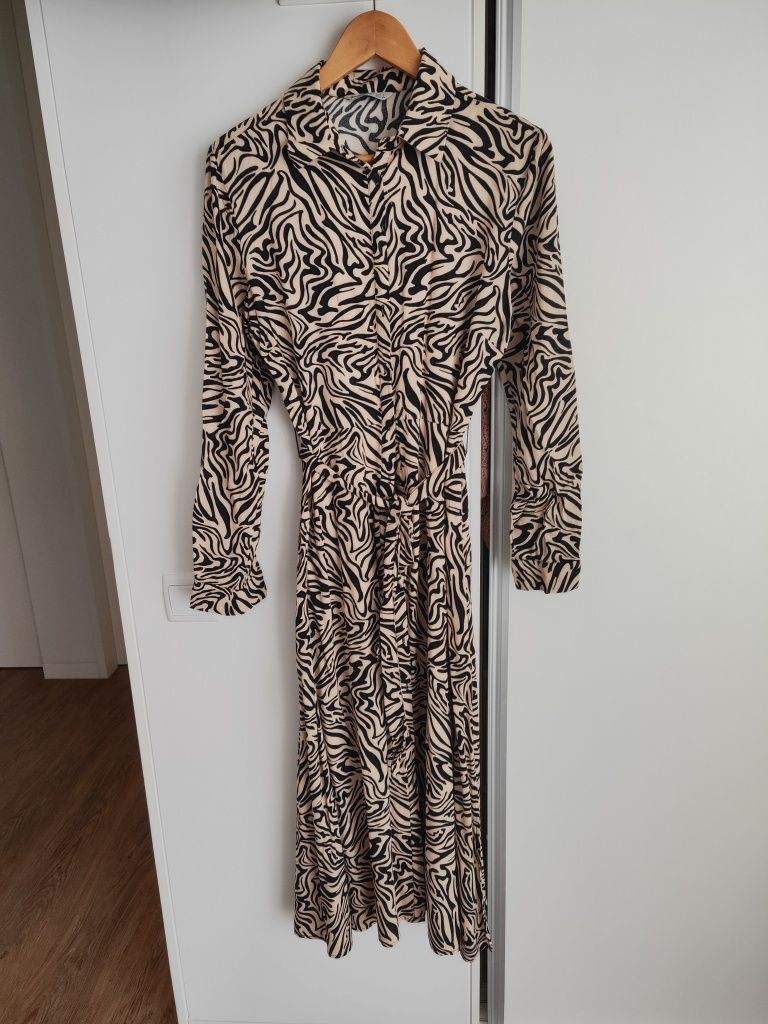 Vestido Stradivarius