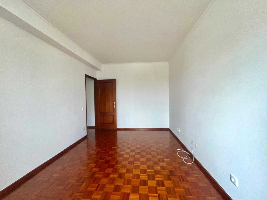 Apartamento T3, Rua 19, Espinho