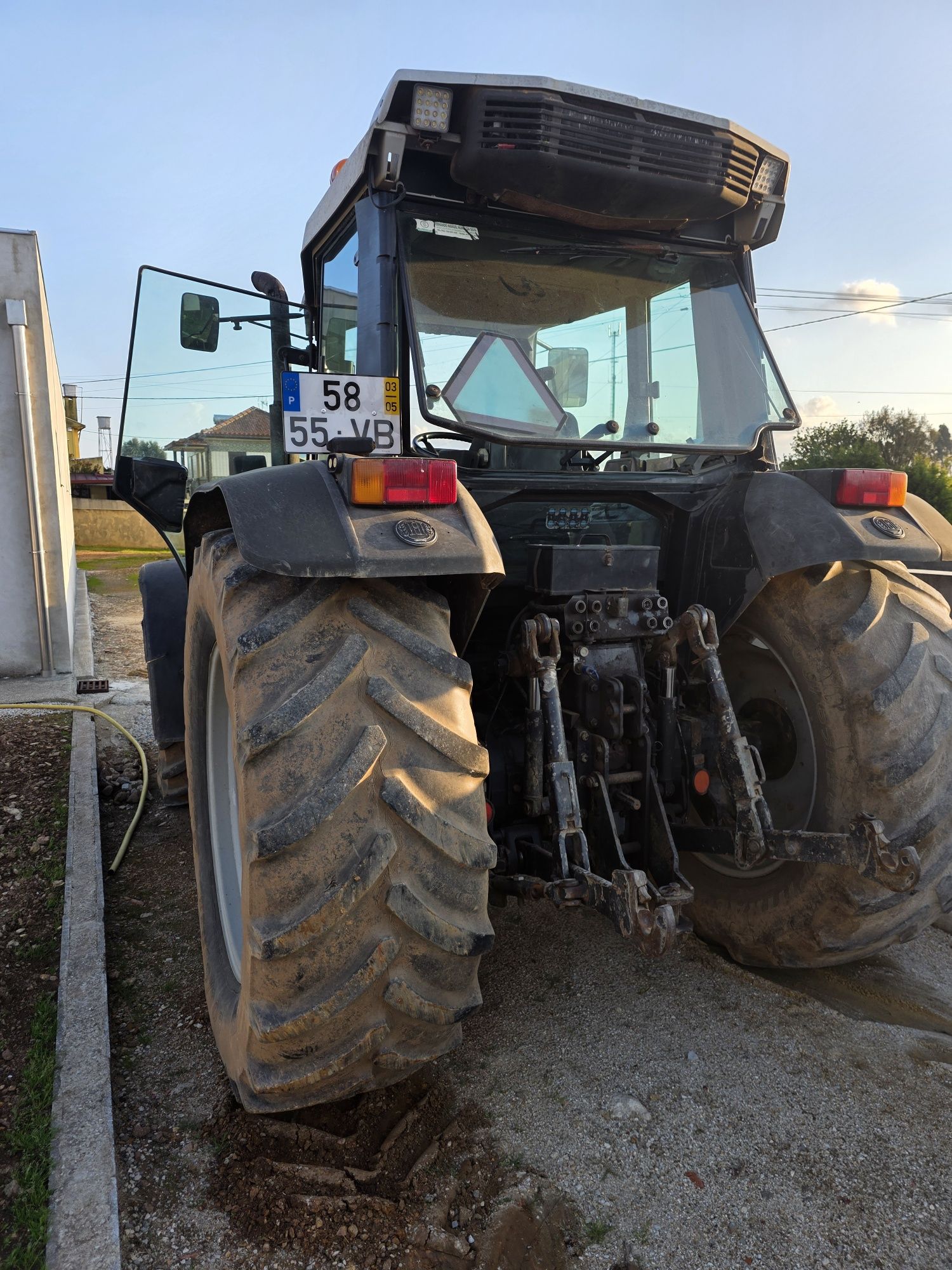 Trator Hurlimann 130cv