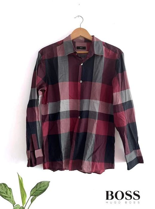 Camisa Hugo Boss – Slim Fit – Preto e Bordô – Tamanho M