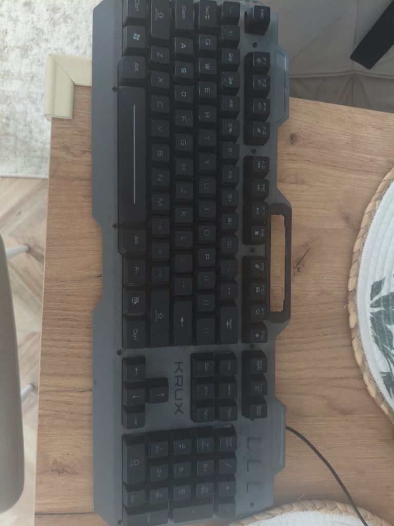 Komputer stacjonarny i7 8700k,  RTX 3060ti, 16 GB RAM, 512 SSD M2