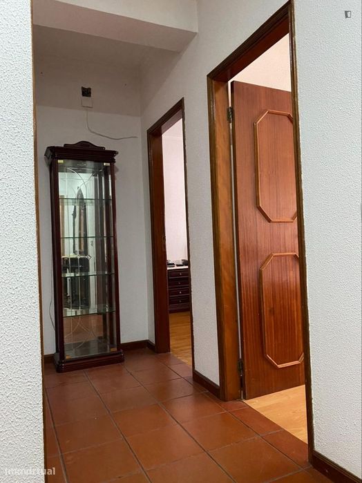 Quarto - localizado em Sé de Braga e São Lázaro Braga