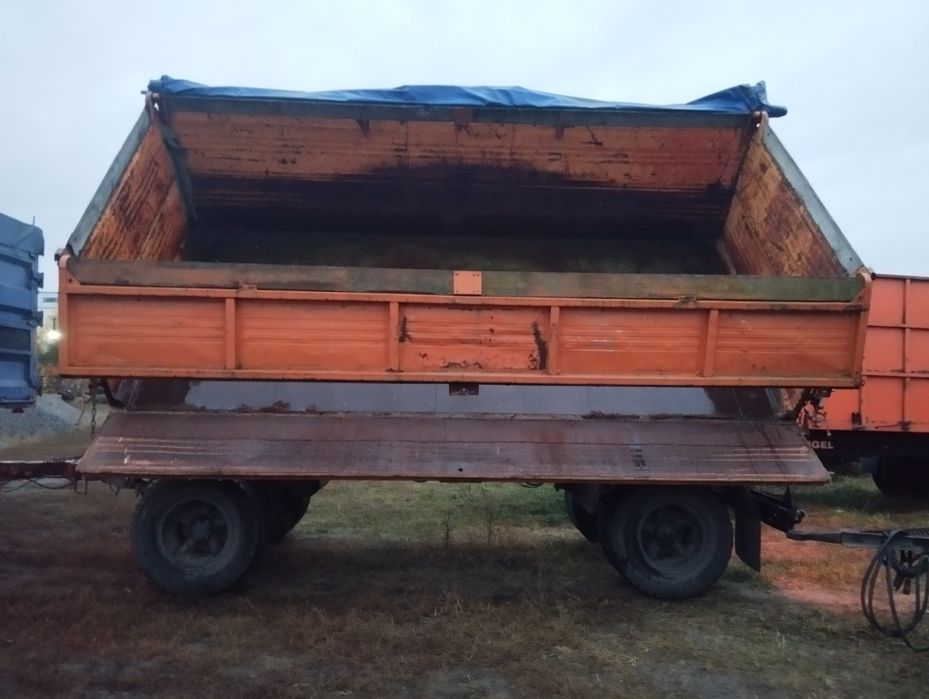 Продам причіп НЕФАЗ 8560