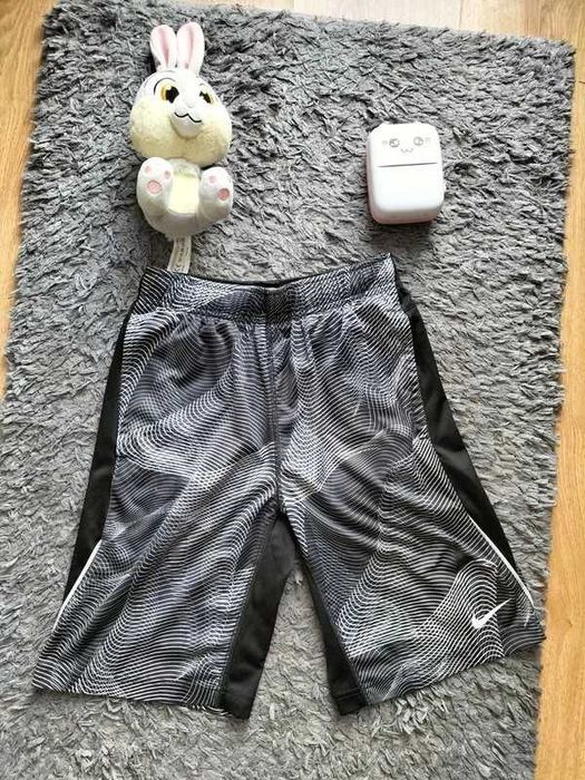 Krótkie spodenki szorty Nike