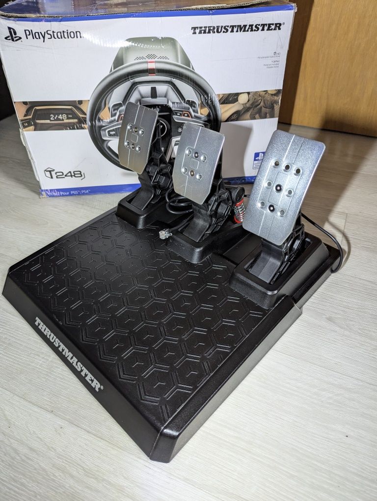 Игровой руль Thrustmaster T248