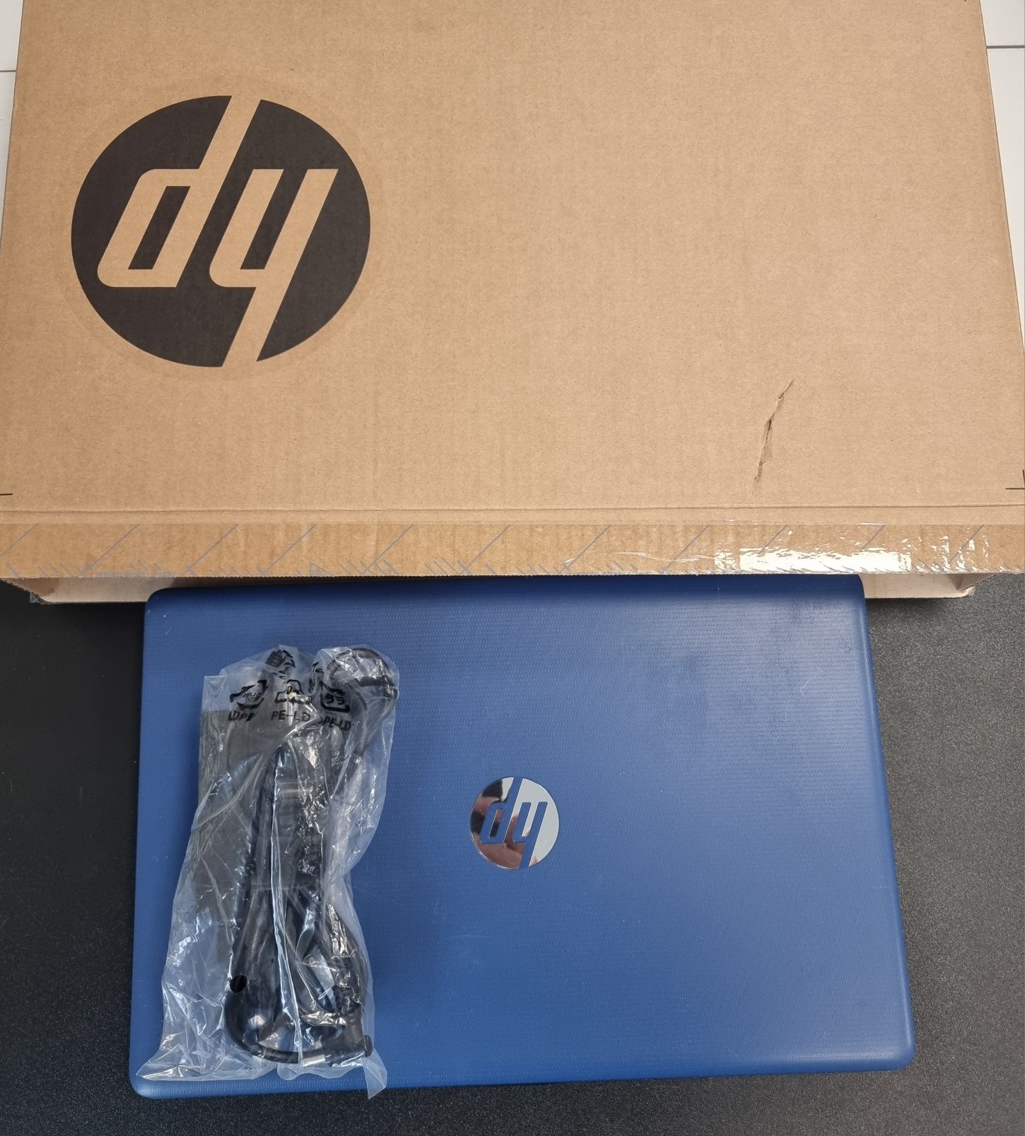 HP 15 i5-8250U/8GB/256PCIe/W10/FHD Blue + Oryginalny Office 2016