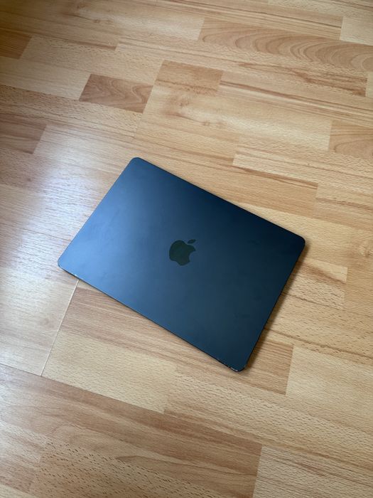 MacBook Air 13.6 M2 Midnight 8/256