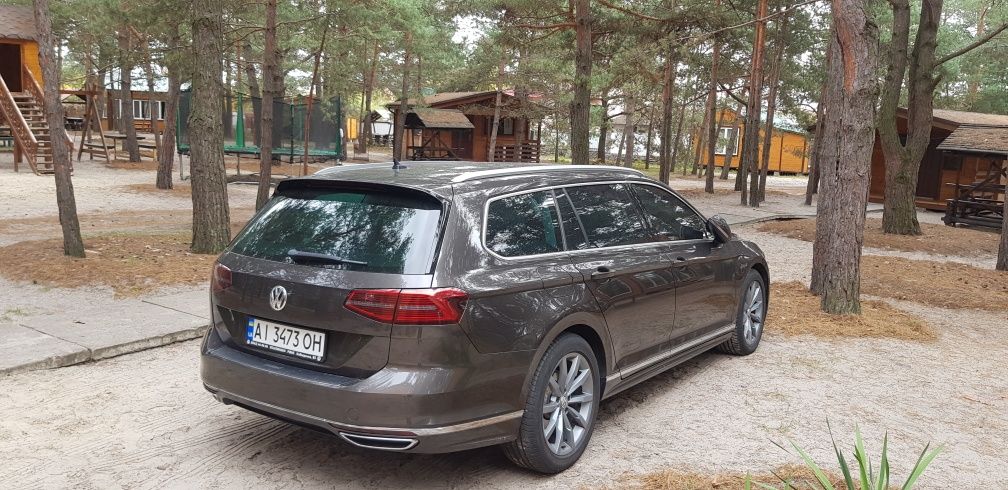 Volkswagen Passat B8 2.0 TDI RLine+Pano