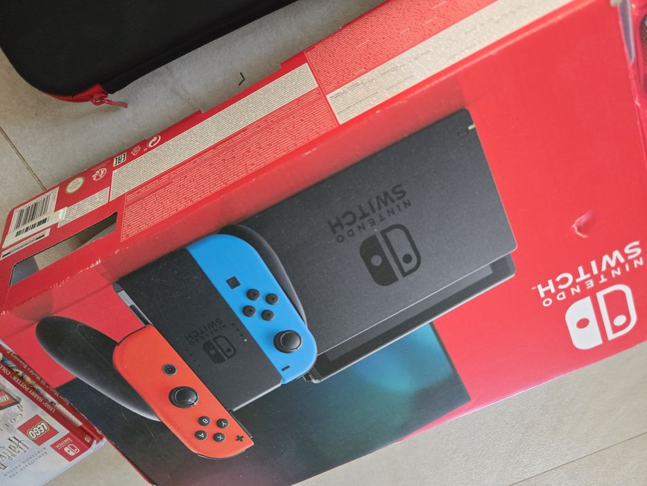 Konsola NINTENDO Switch HAC-001(-01) + Kontroler Switch