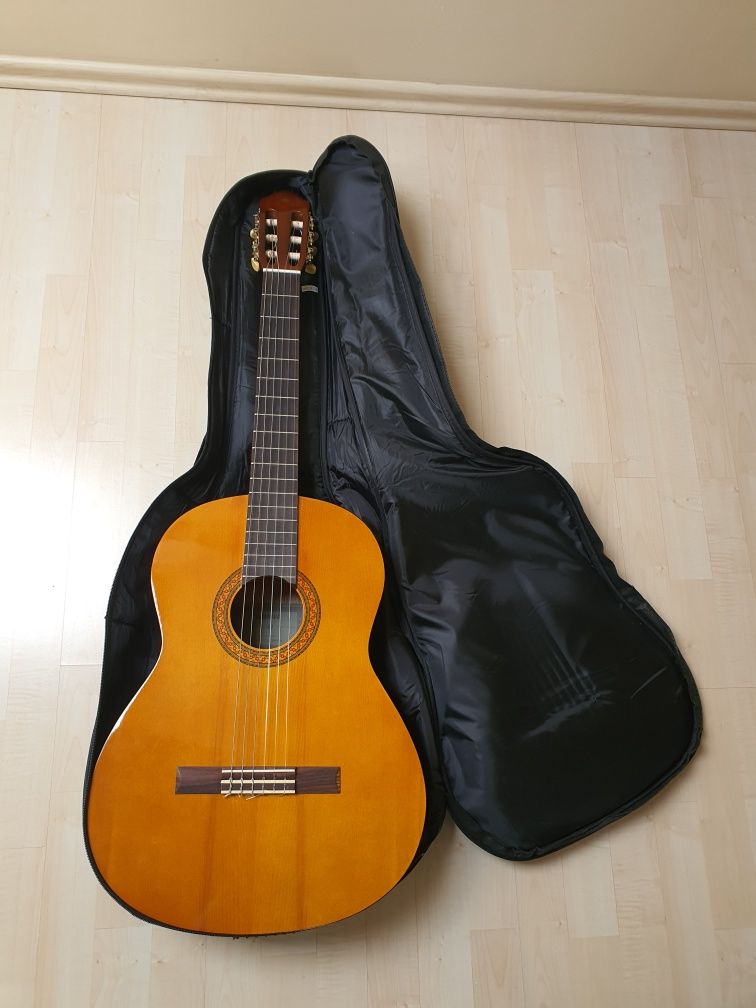 Gitara Yamaha C40
