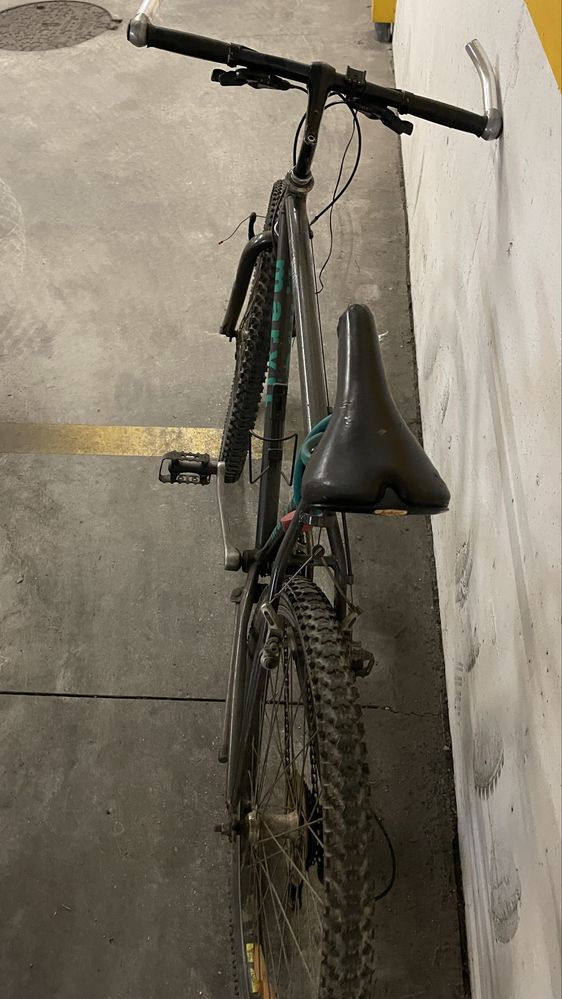 Bicicleta de Montanha Shimano 21 mudanças