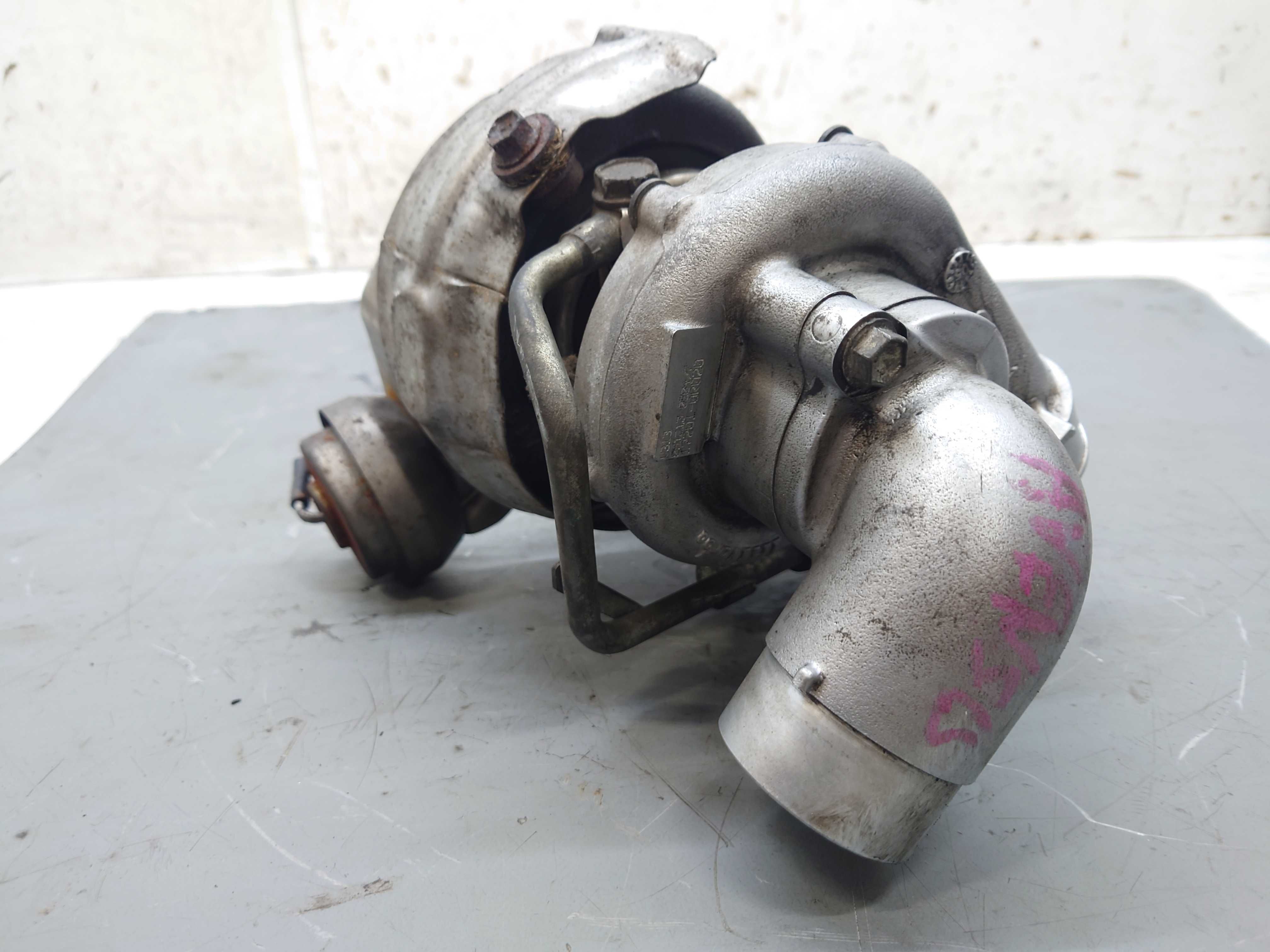 Toyota Avensis II T25 D-CAT 177 KM Turbosprężarka Turbina Turbo