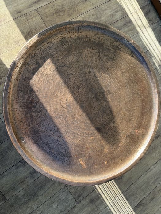 Mesa de centro em metal