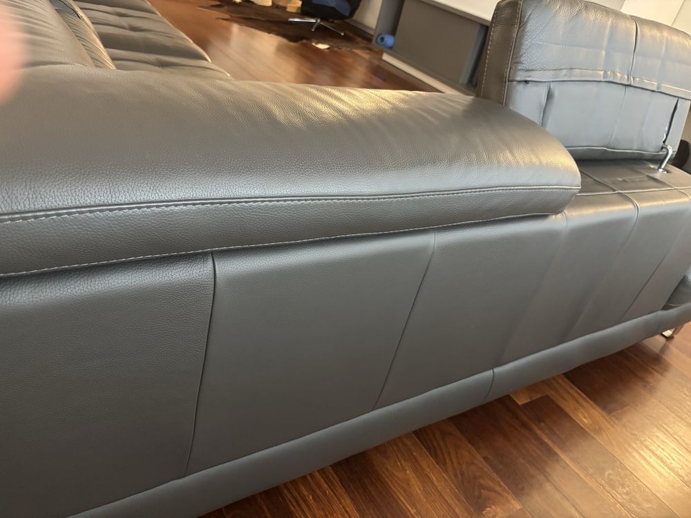 Sofa com chaise long Chateau d’Ax