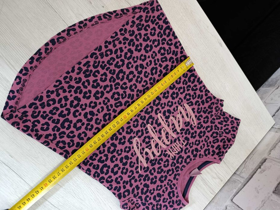 bluzka tunika 110 krótki rękaw różowa w panterkę cętki panterka brokat