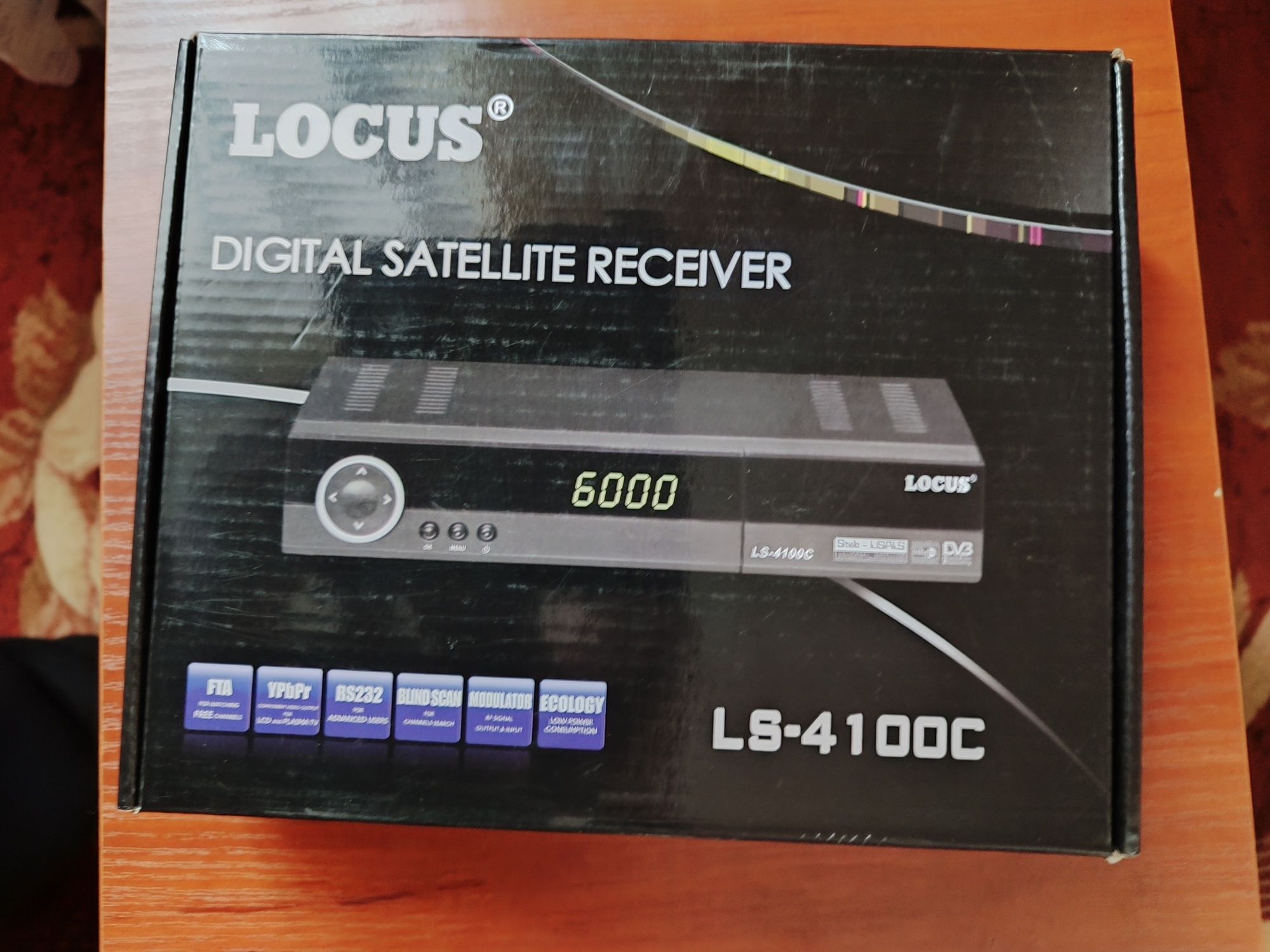 Digital satellire receiver S-4100C  (два за ціною одного).