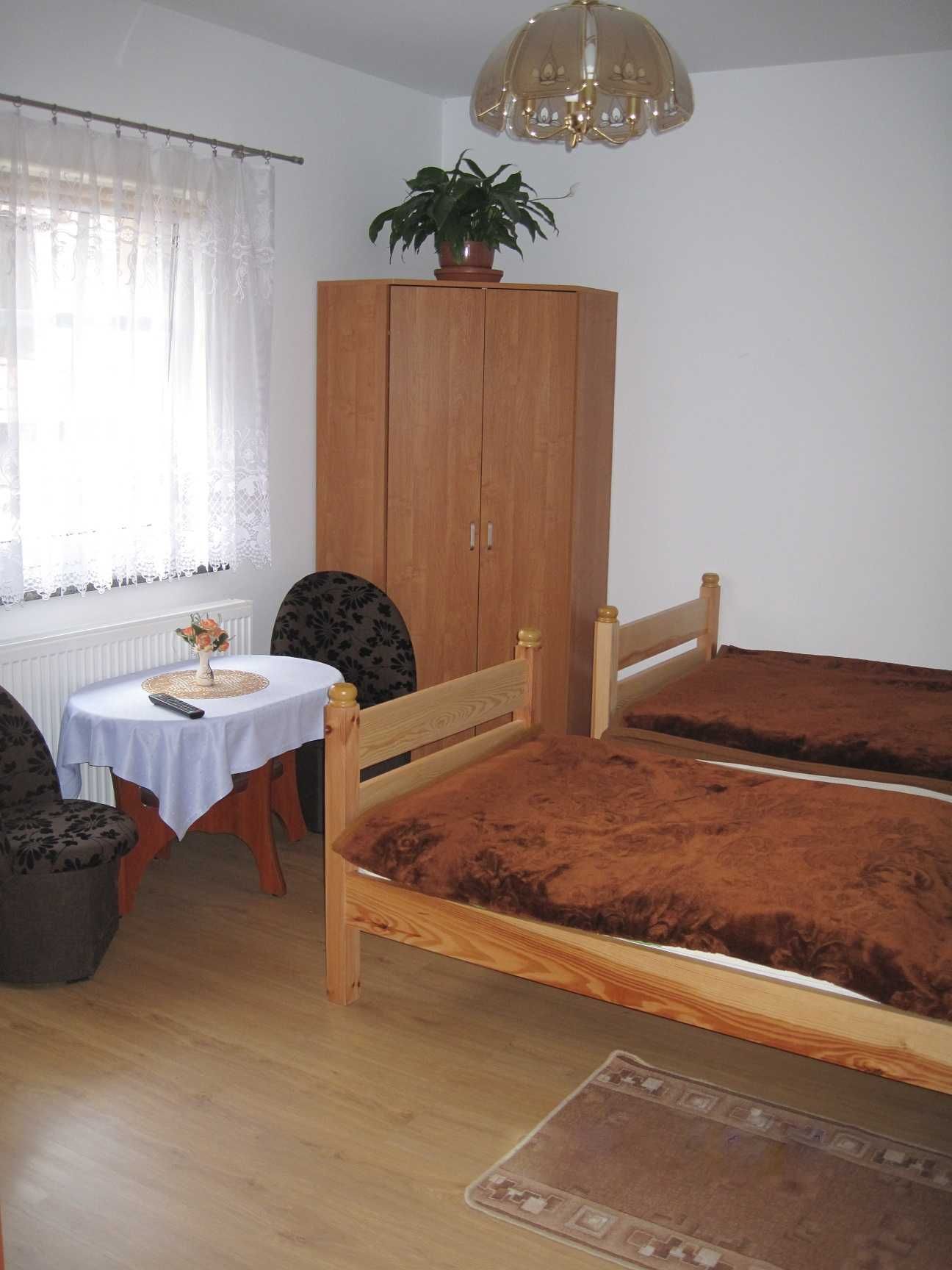 Tanie pokoje z łazienkami i swoimi aneksami kuchennymi w Karkonoszach