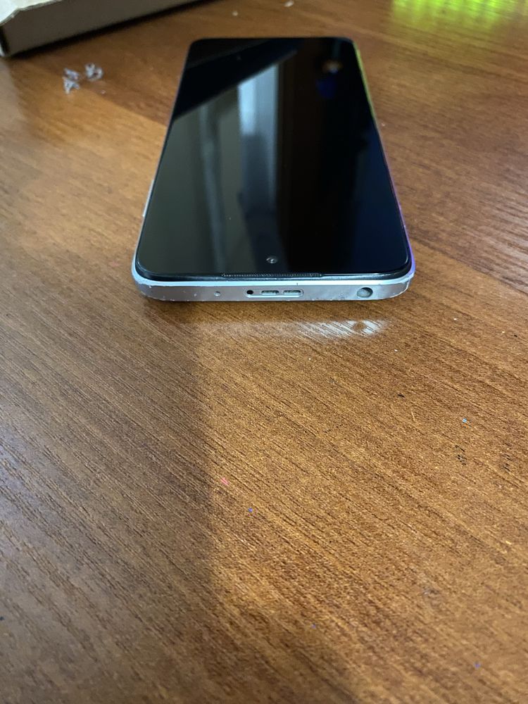 Продам Xiaomi Redmi 10 4/64gb