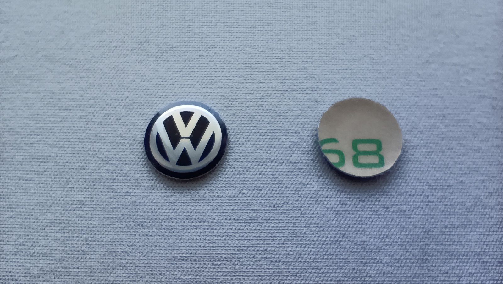 Емблемка, кругляшок для ключа автомобіля Volkswagen 11, 14 мм.