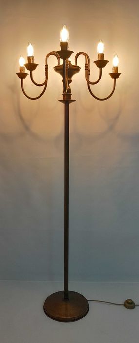 Candeeiros restaurados e reinventados