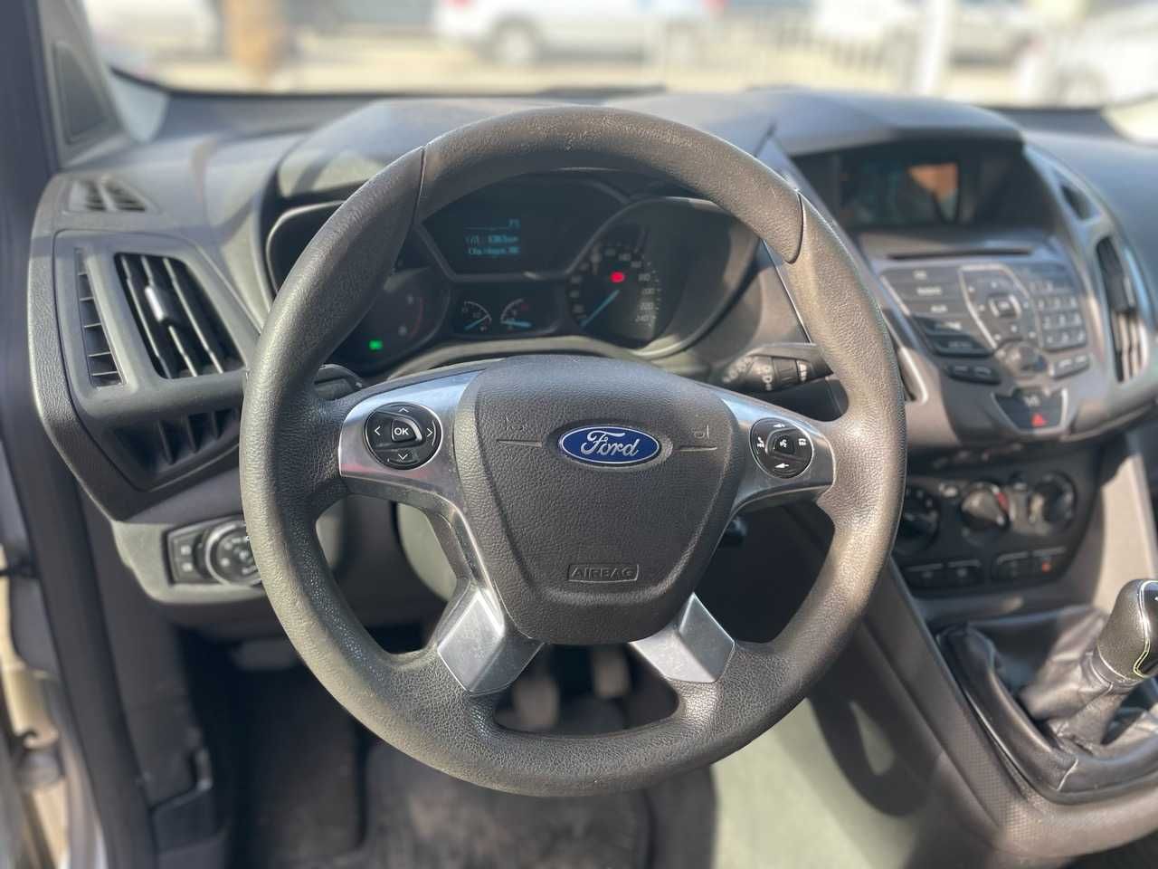 Продам  Ford Connect, оригинальный  пассажир 2014г Обмен/Рассрочка