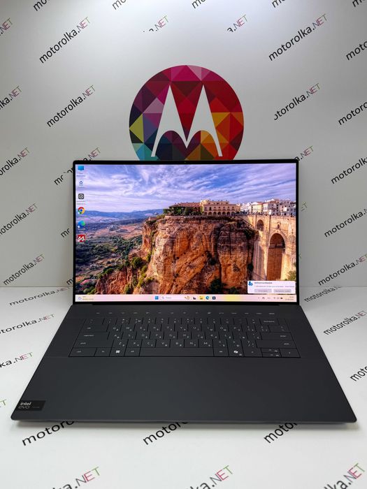 Dell XPS 16 9640 16" 4K OLED/Ultra 9 185H/64 RAM/2TB ssd/RTX4070 8gb