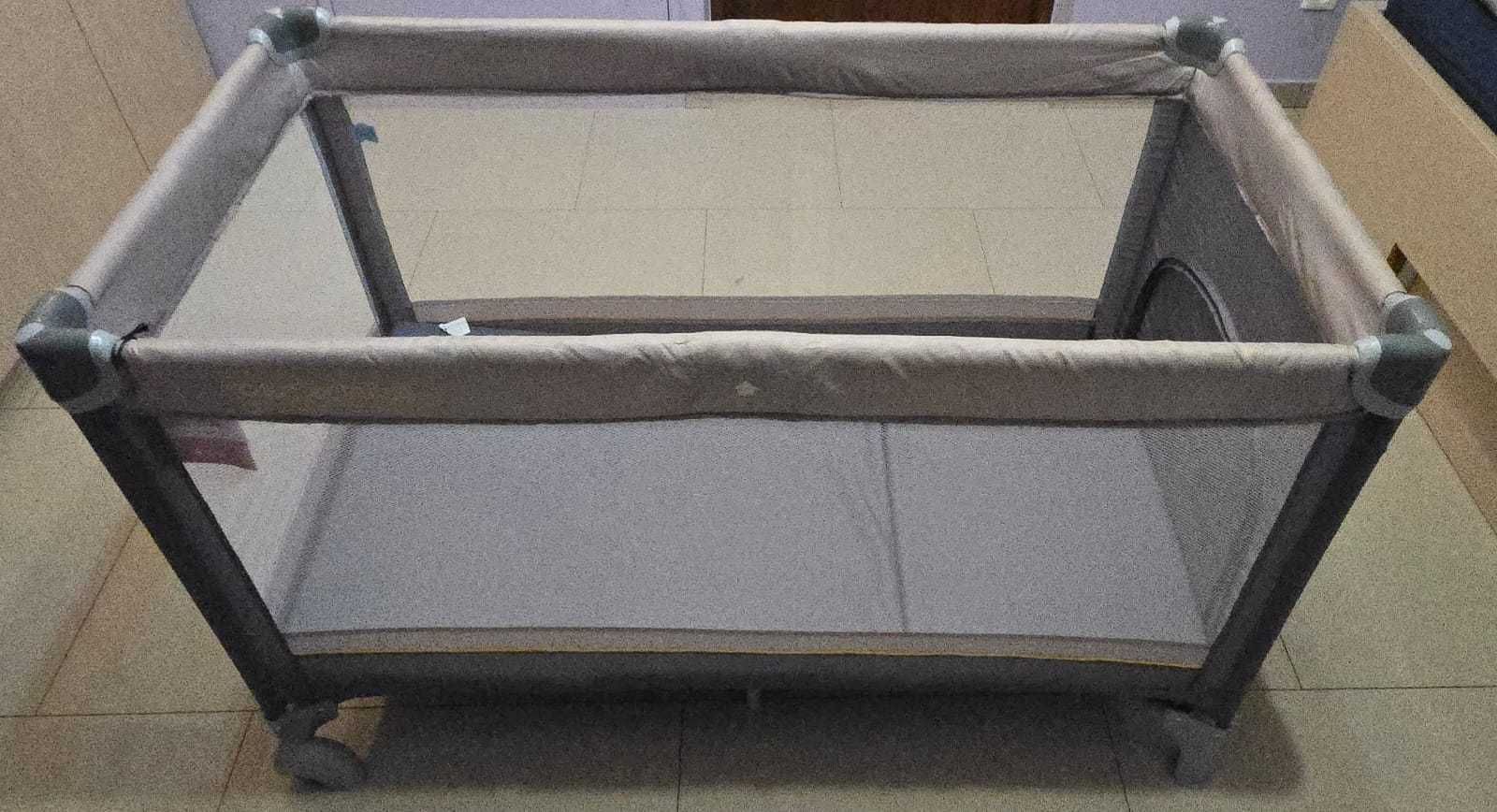 Łóżeczko turystyczne Baby Design Simple łóżko hotelowe bardzo dobre