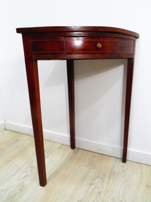 Mesa de apoio canto.