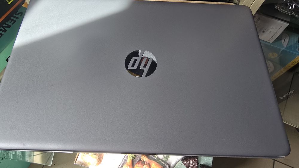 Laptop HP 250 G8, SSD 256GB,  RAM 8GB, WIN 10, BDB STAN, Kamera