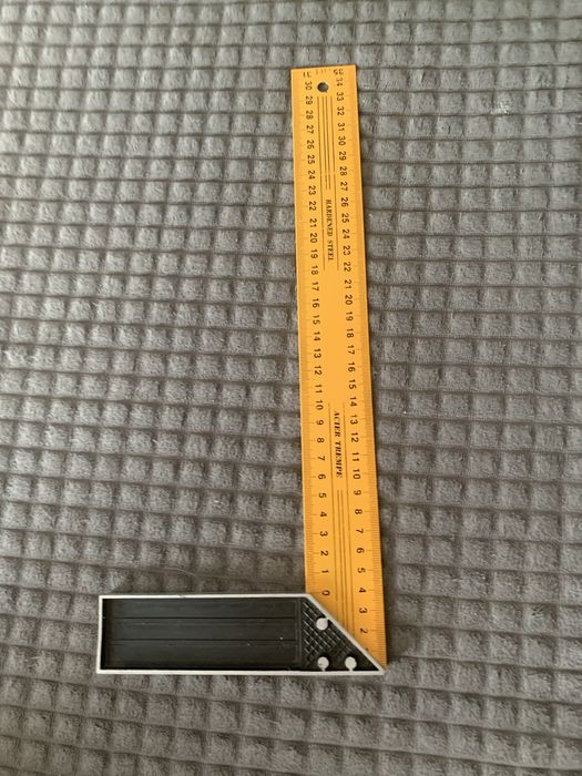 BRIGADIR Standart 350 мм — алюминиевый строительный кутник