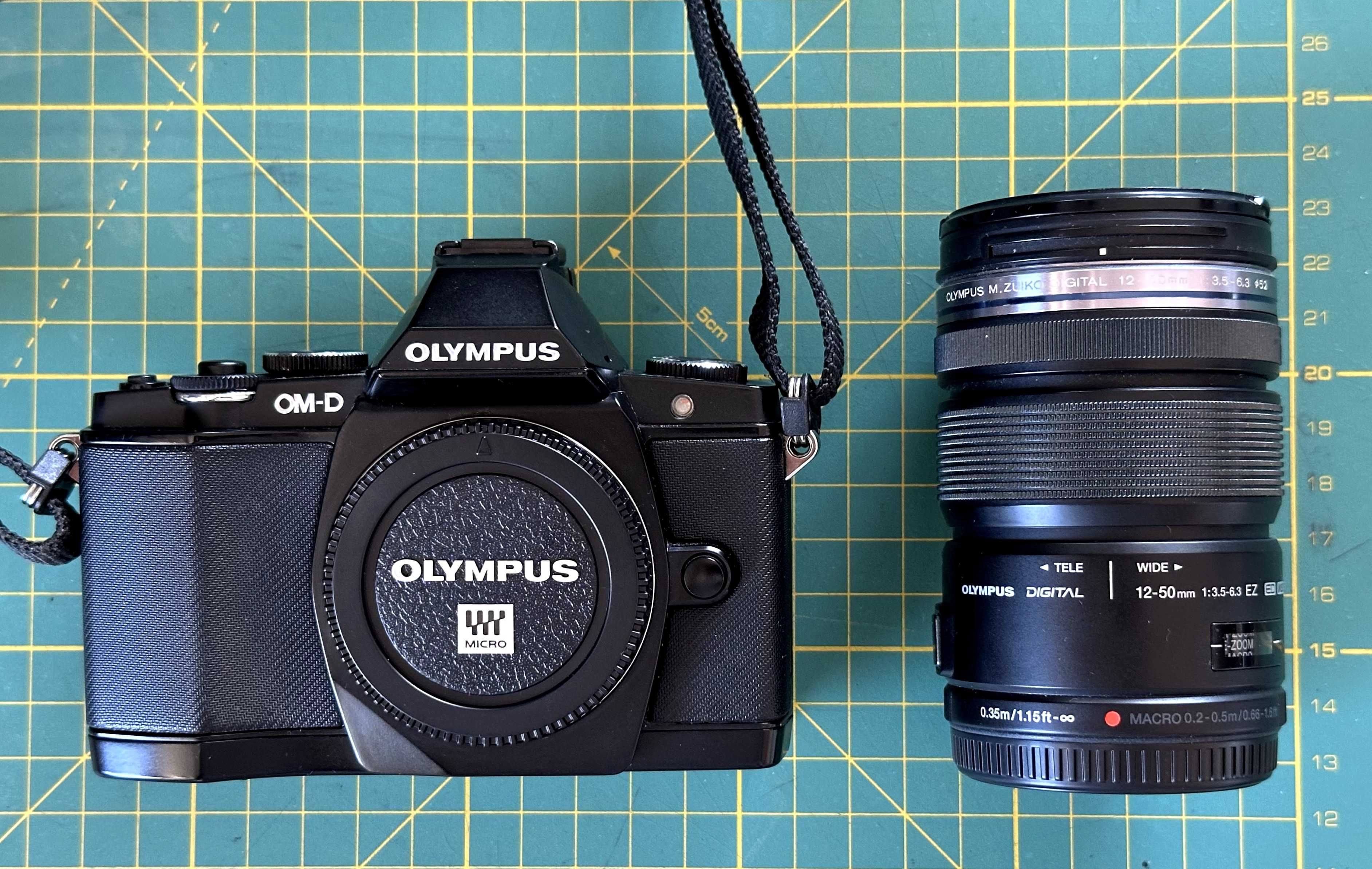 Aparat OLYMPUS O-MD EM5 Body + Obiektyw 12-50mm!!JAK NOWY!6800 migawek