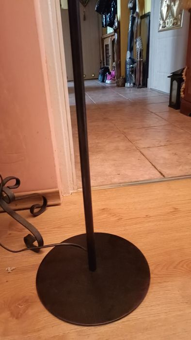 Stara lampa stojąca z PRL