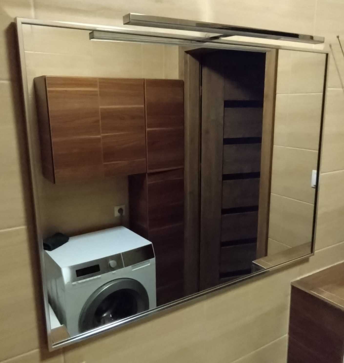 Sprzedam lustro do łazienki z oświetleniem