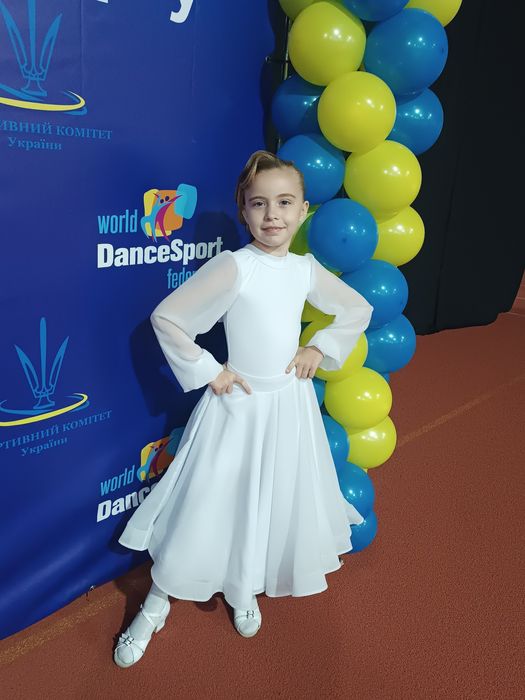 Сукня Бейсик з двома спідницями, стандарт і латина