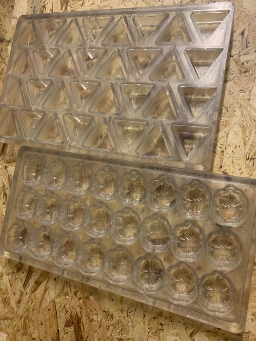 Moldes em policarbonato para bombons