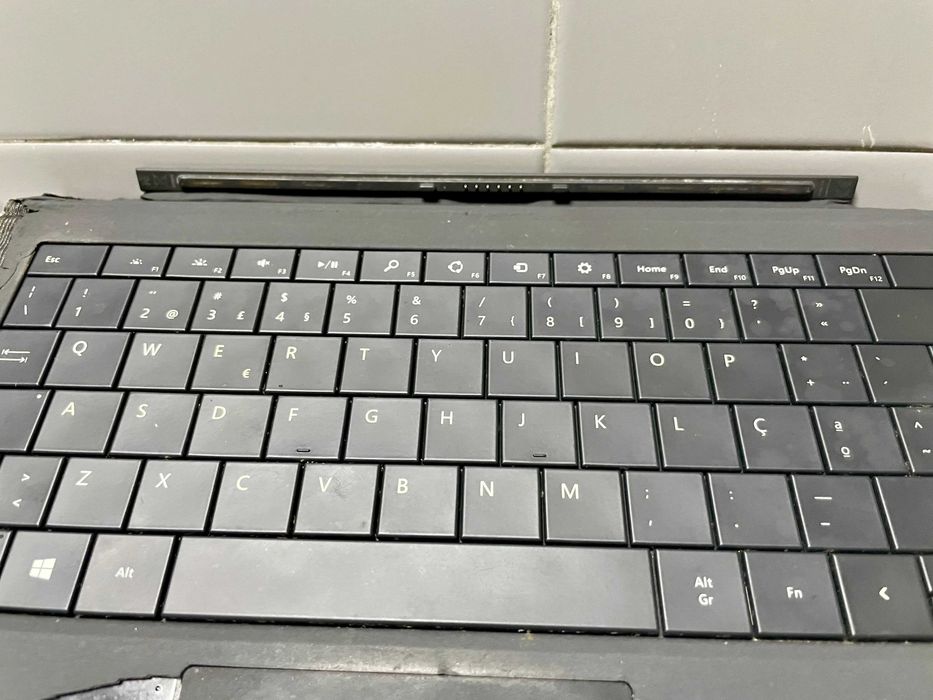 Teclado Microsoft Surface usado