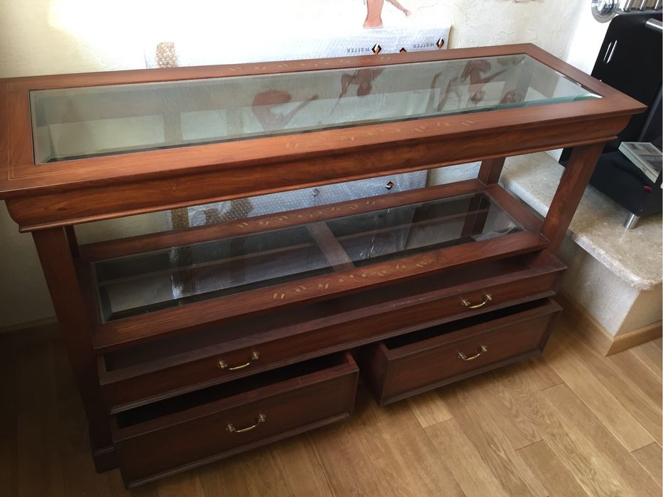 Тумба з палісандру (рожеве дерево)