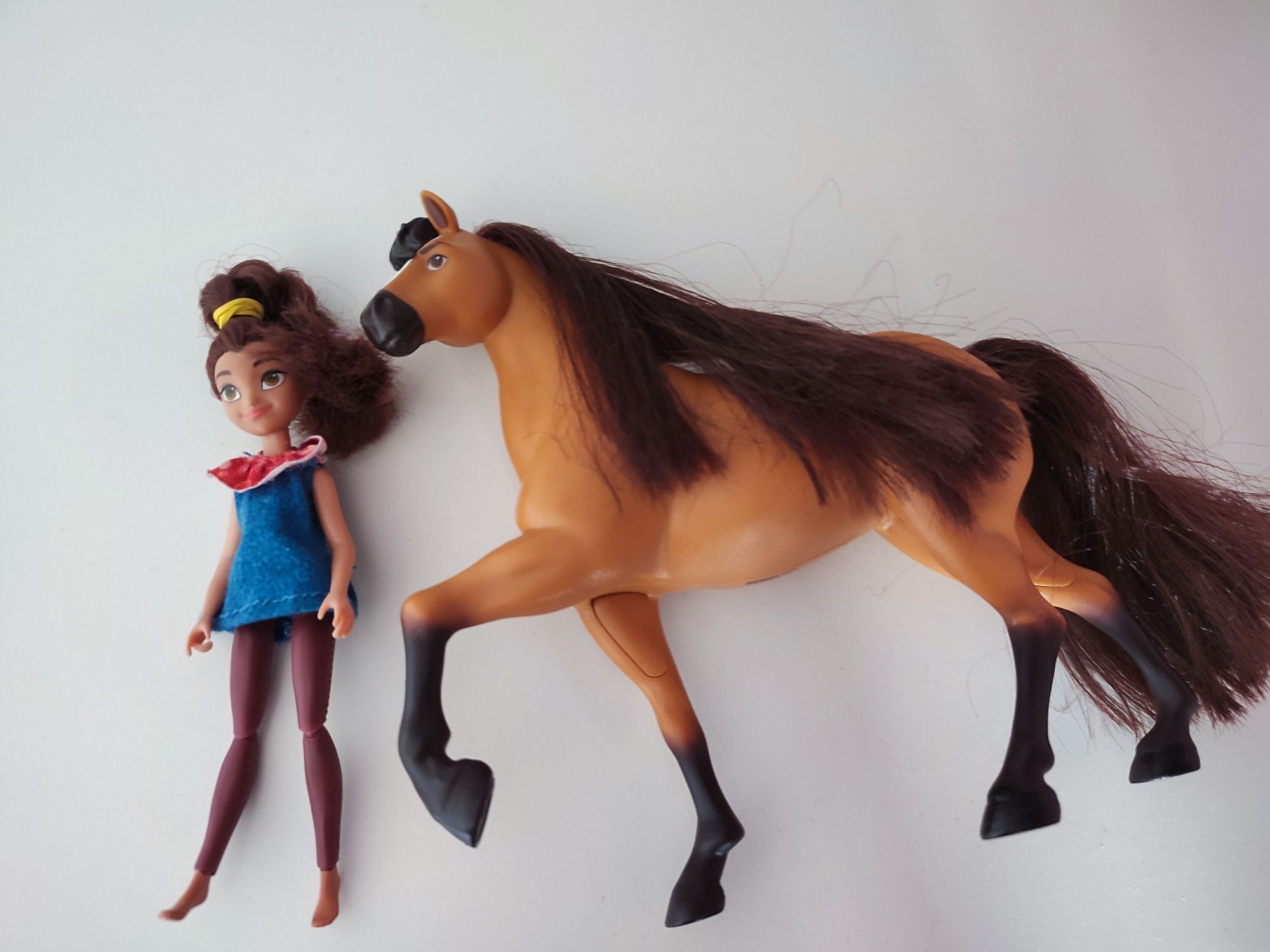 Koń z lalką, Mustang duch wolności i Lacky