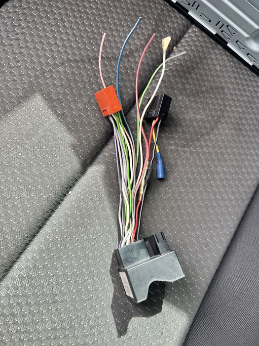 Radio pioneer universal